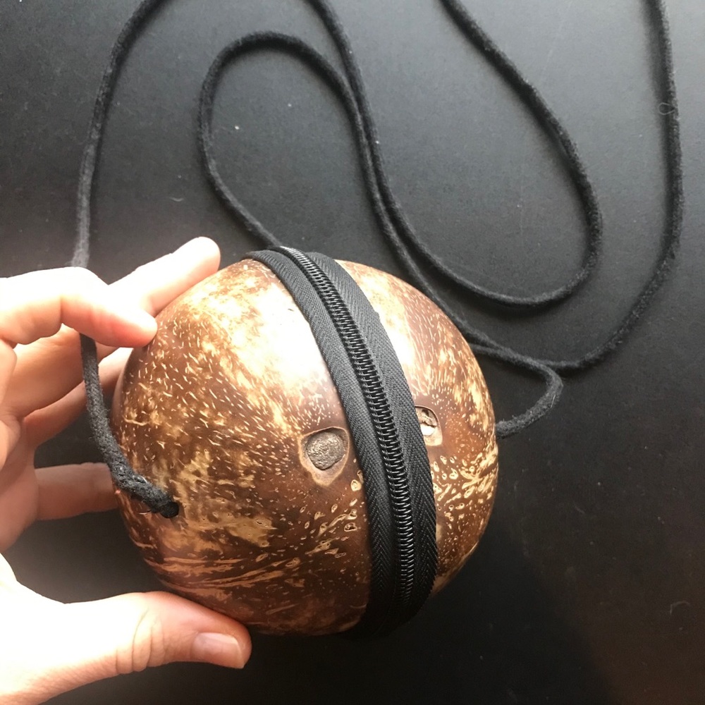 Authentic coconut small purse 🥥